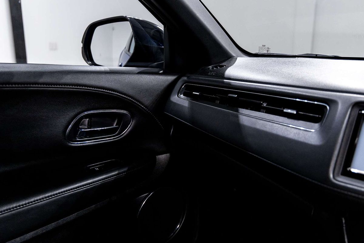 2018 Honda HR-V RS
