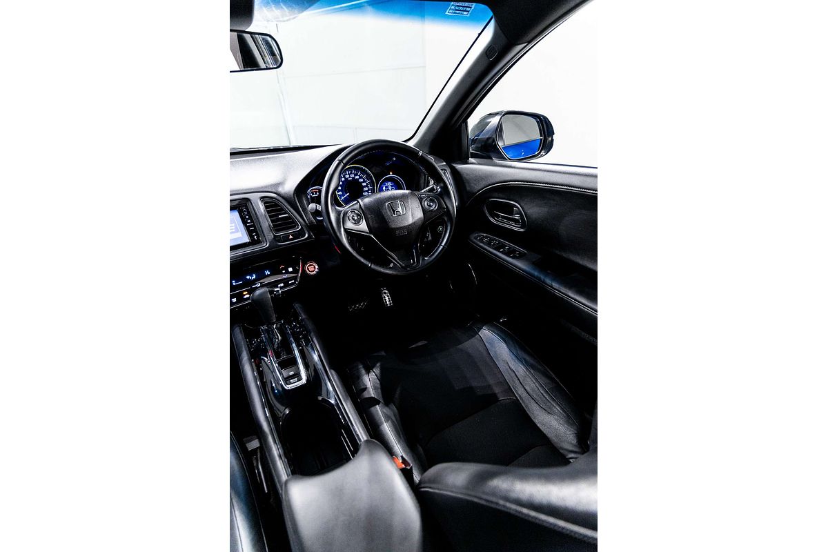 2018 Honda HR-V RS