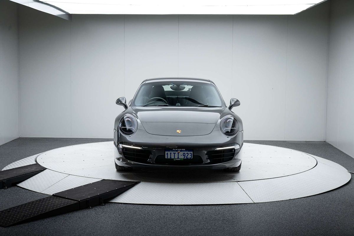 2013 Porsche 911 Carrera 991