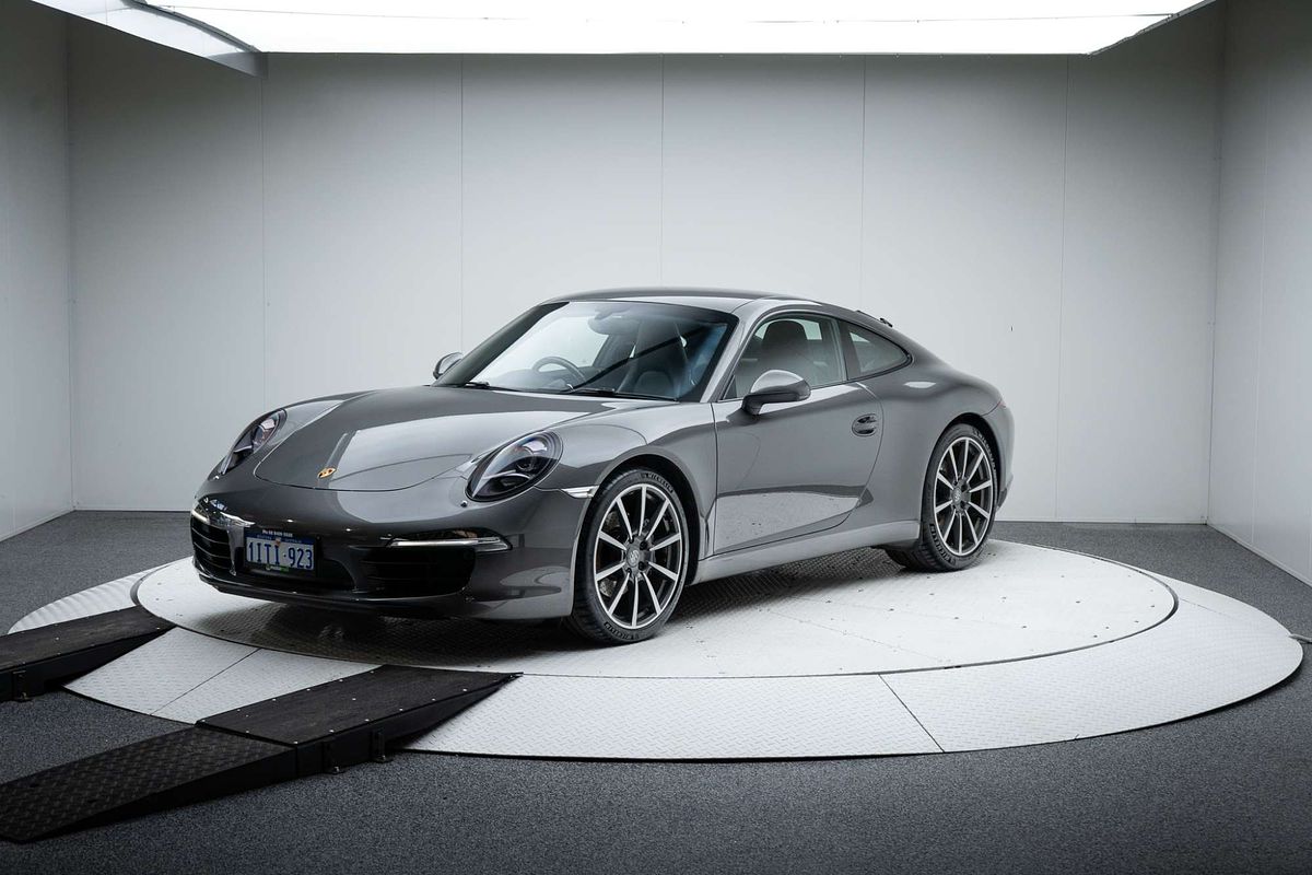 2013 Porsche 911 Carrera 991
