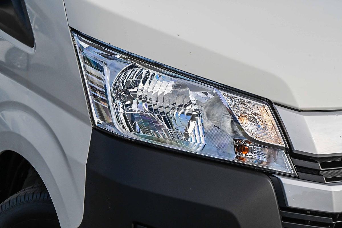2022 Toyota Hiace GDH320R ELWB High Roof