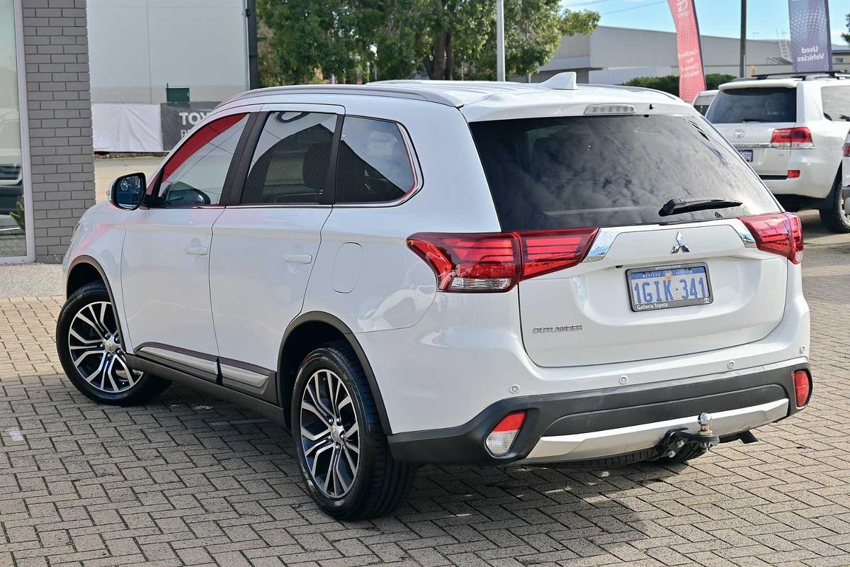 2017 Mitsubishi Outlander LS Safety Pack ZK