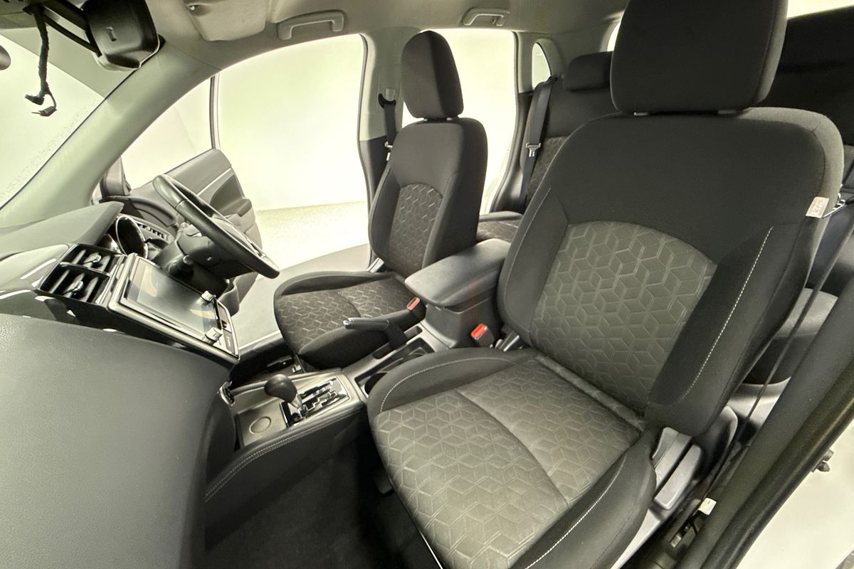 2019 Mitsubishi ASX ES XD