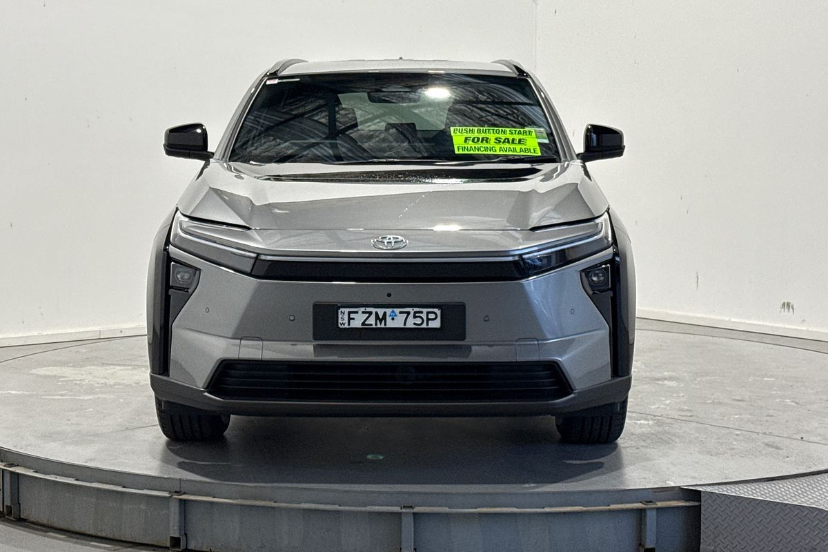 2025 Toyota bZ4X XEAM11R