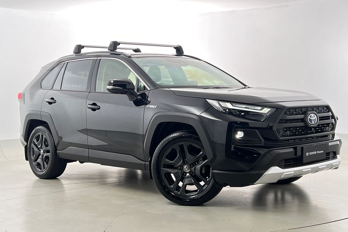 2024 Toyota RAV4 Edge AXAH54R
