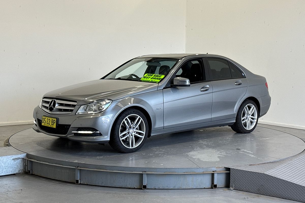2012 Mercedes-Benz C-Class C200 BlueEFFICIENCY W204