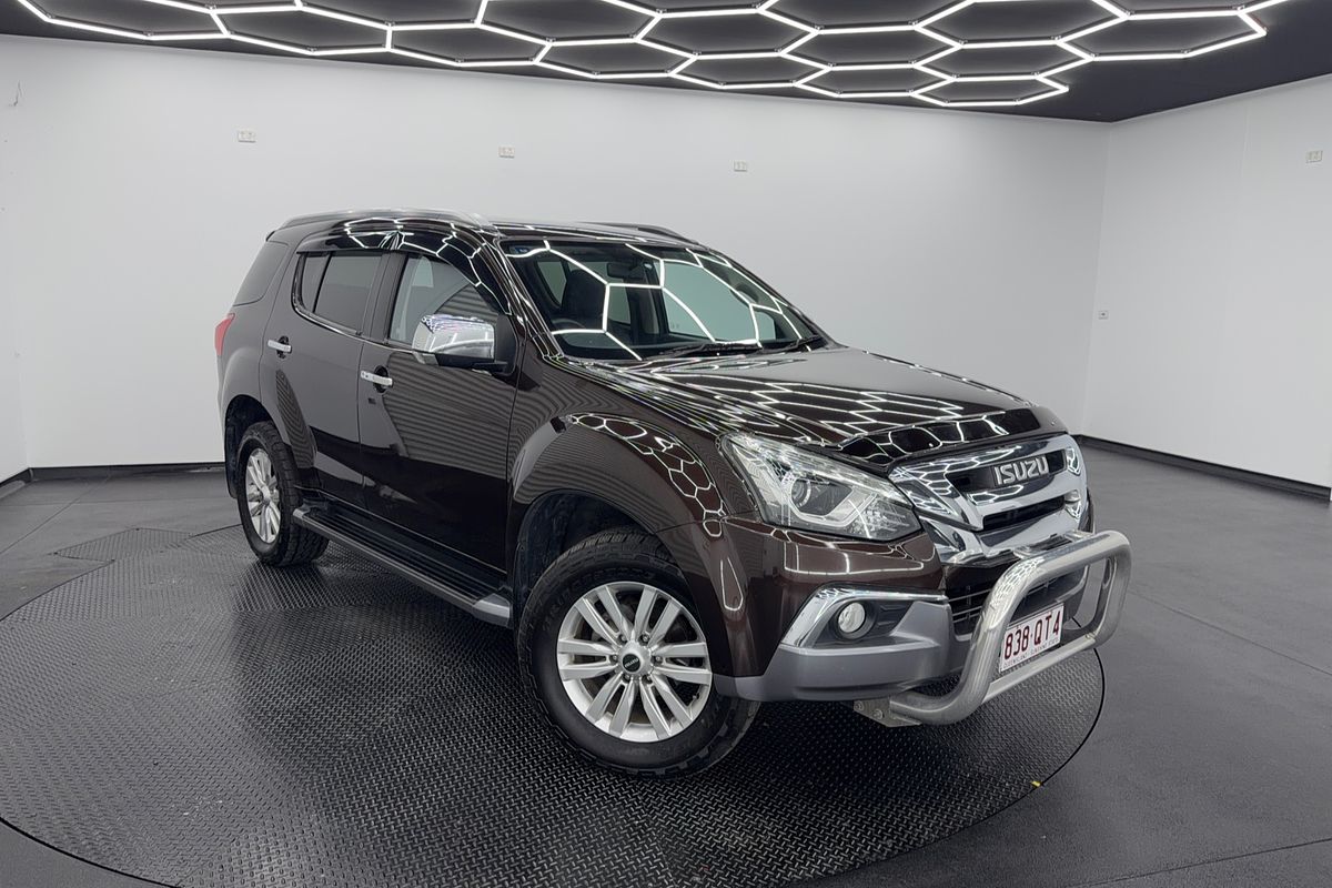 2017 Isuzu MU-X LS-T