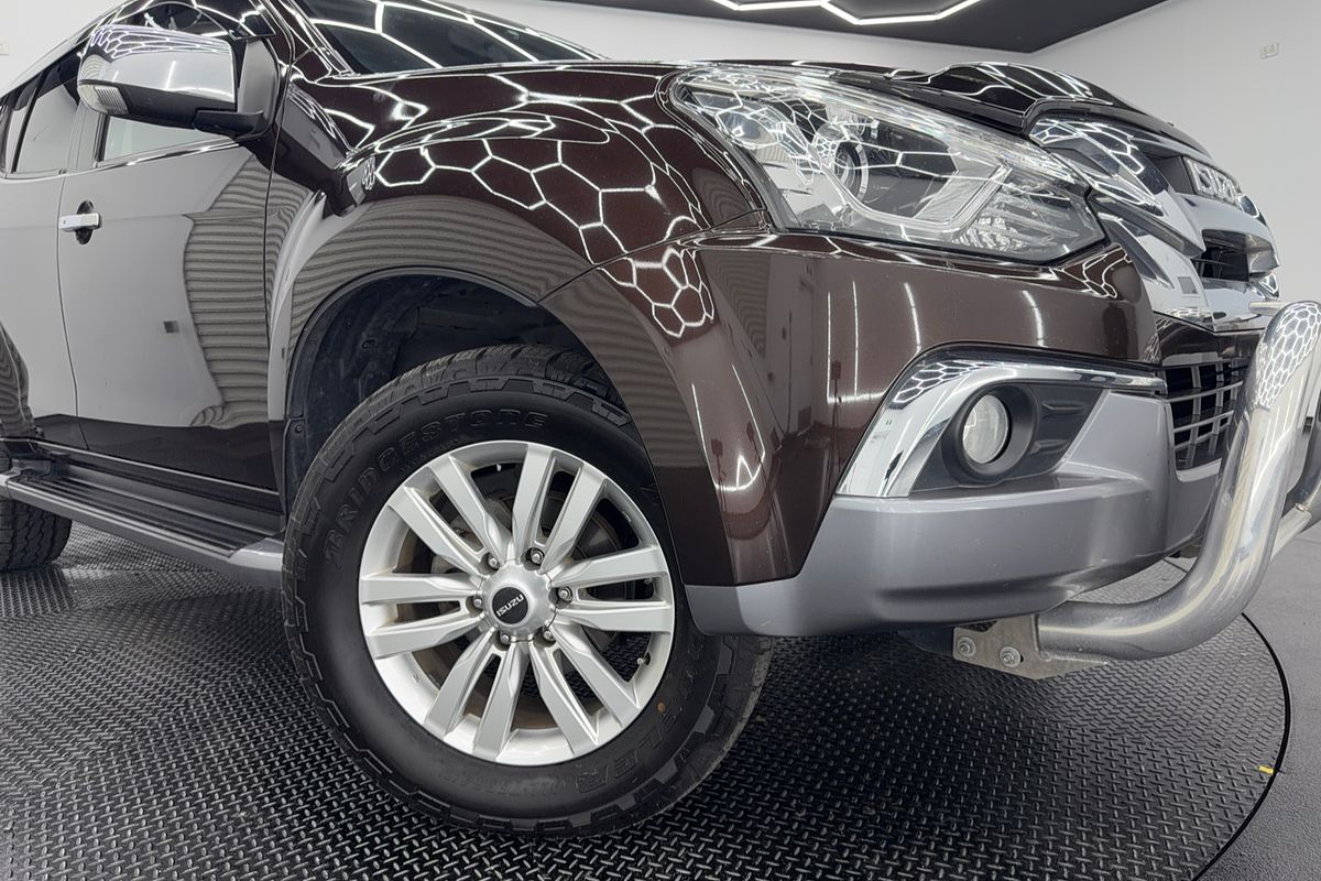 2017 Isuzu MU-X LS-T