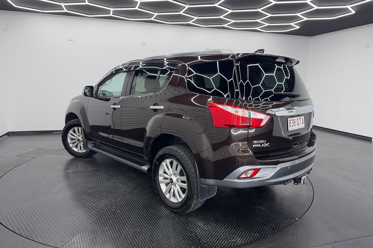 2017 Isuzu MU-X LS-T