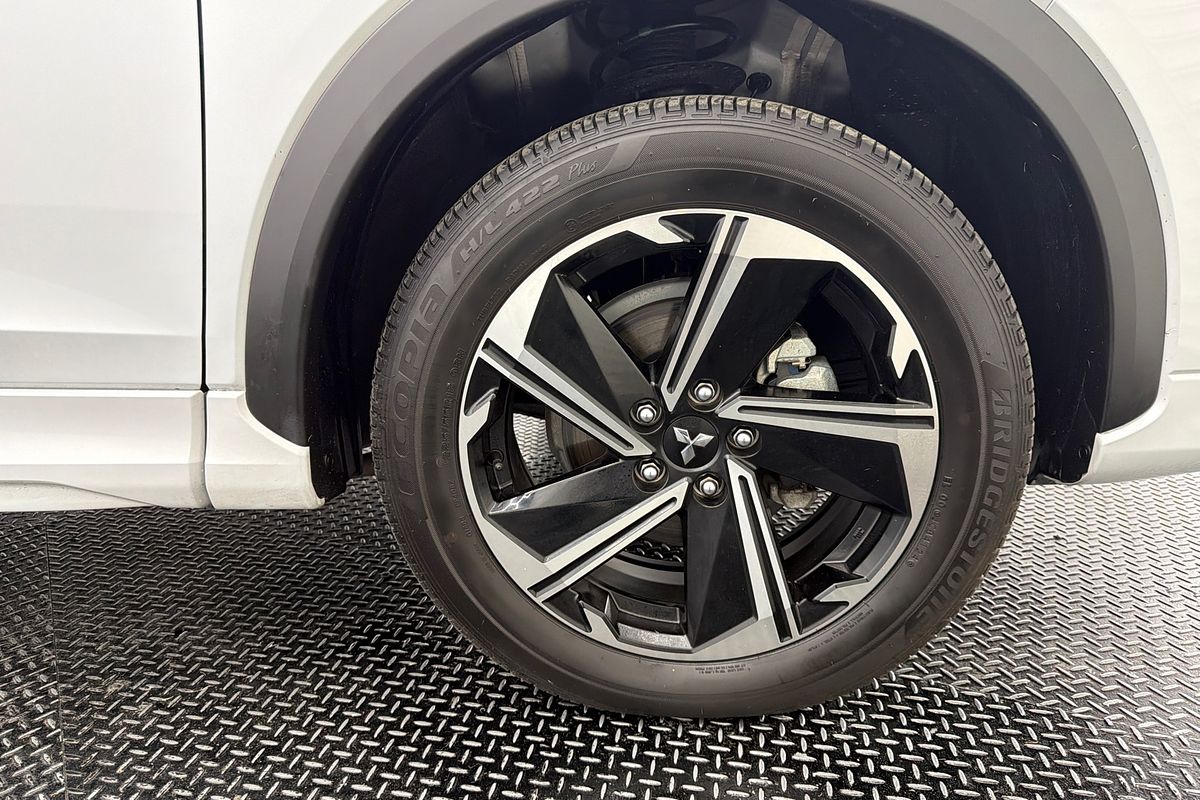 2024 Mitsubishi Eclipse Cross PHEV Exceed YB