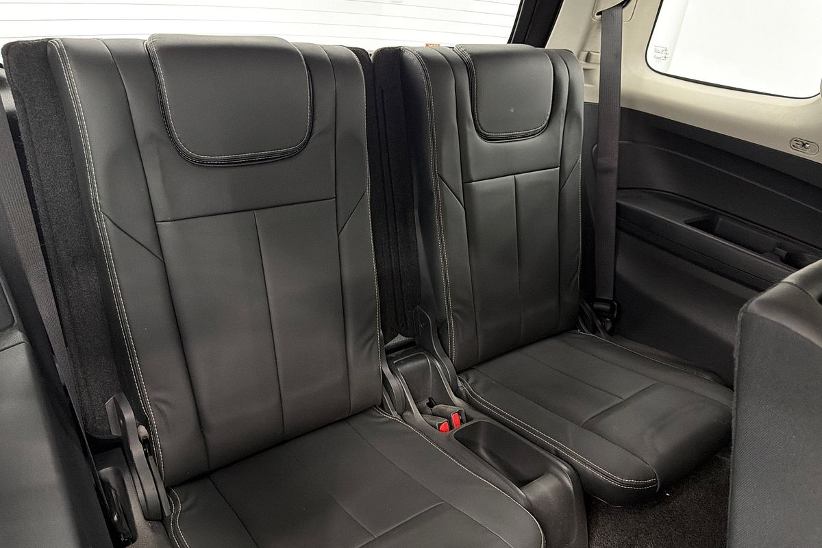 2017 Isuzu MU-X LS-T