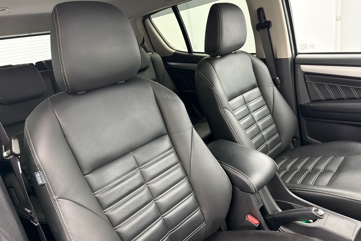 2017 Isuzu MU-X LS-T