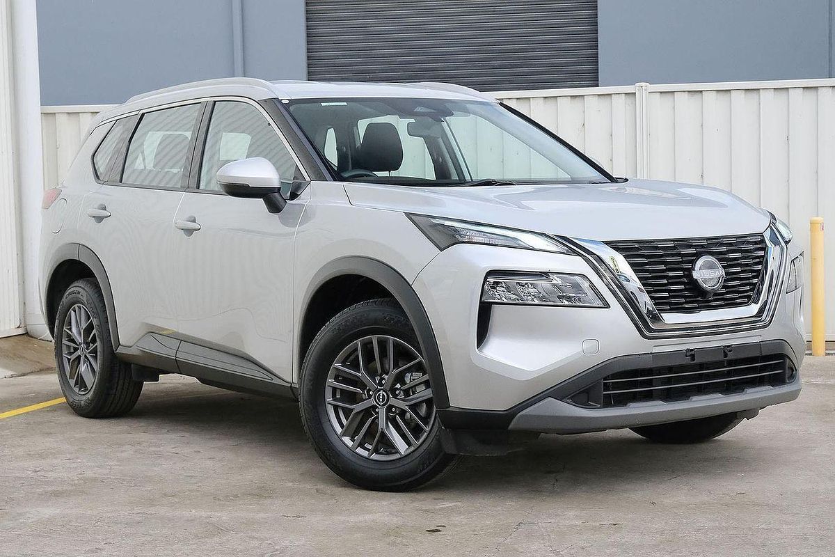 2024 Nissan X-TRAIL ST T33