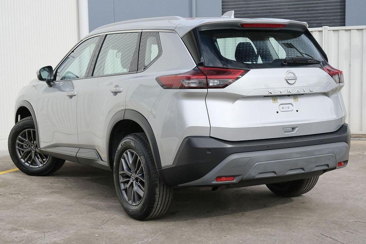 2024 Nissan X-TRAIL ST T33