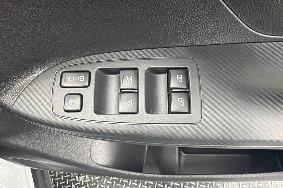2024 Mitsubishi Eclipse Cross PHEV Exceed YB