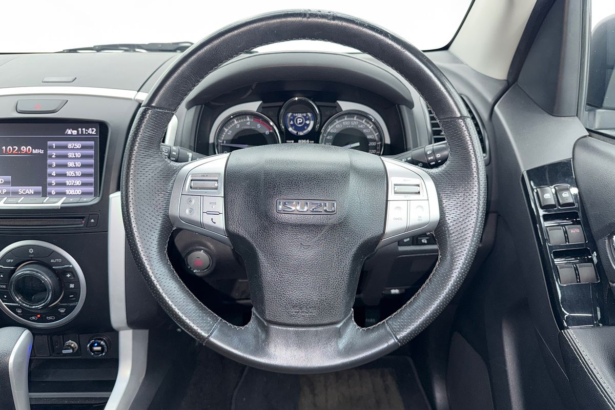 2017 Isuzu MU-X LS-T