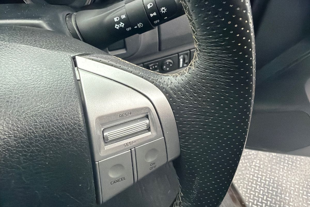 2017 Isuzu MU-X LS-T