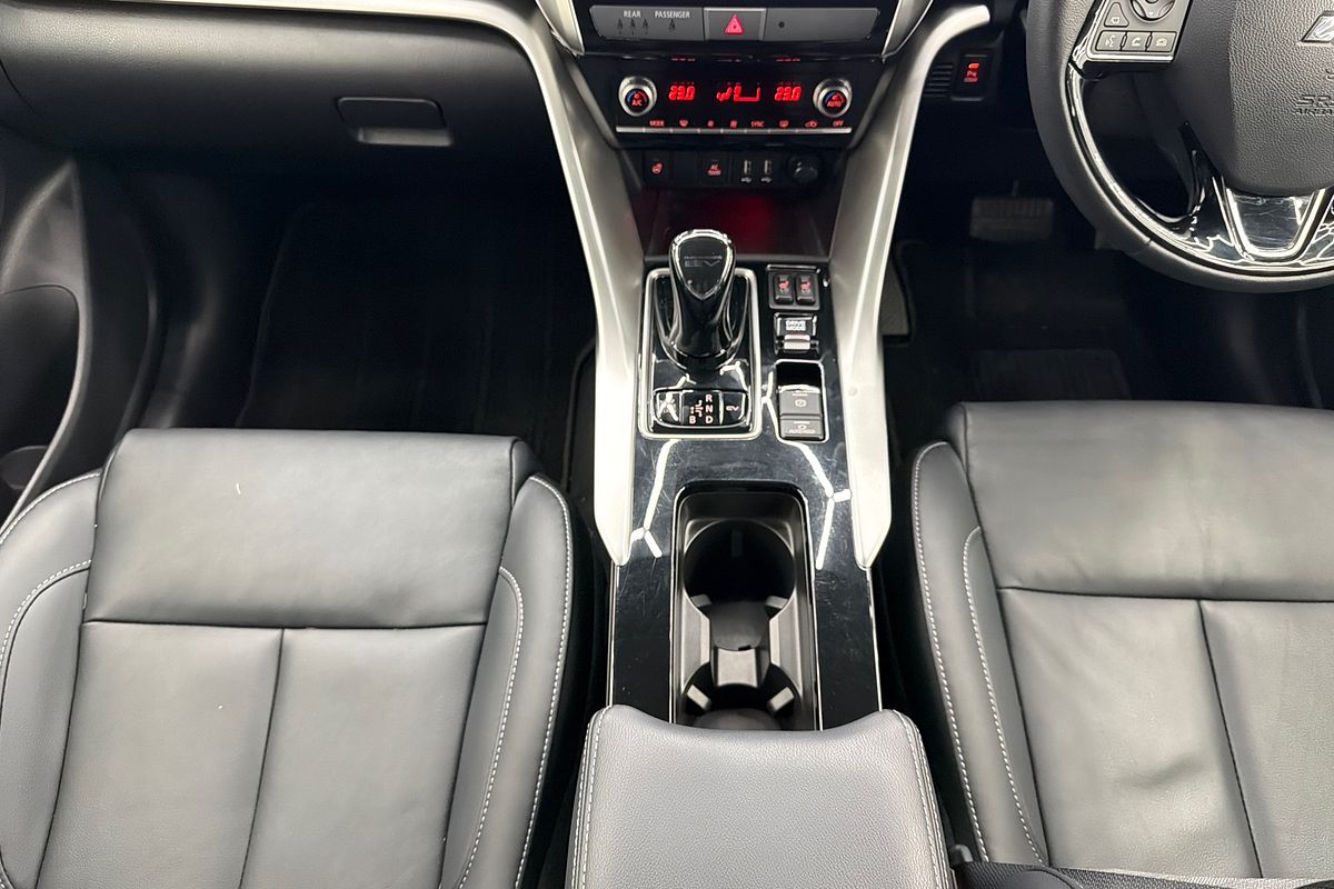 2024 Mitsubishi Eclipse Cross PHEV Exceed YB