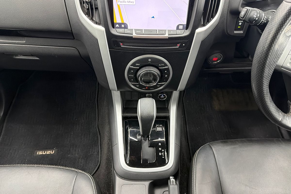 2017 Isuzu MU-X LS-T