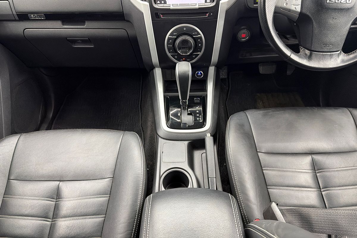2017 Isuzu MU-X LS-T