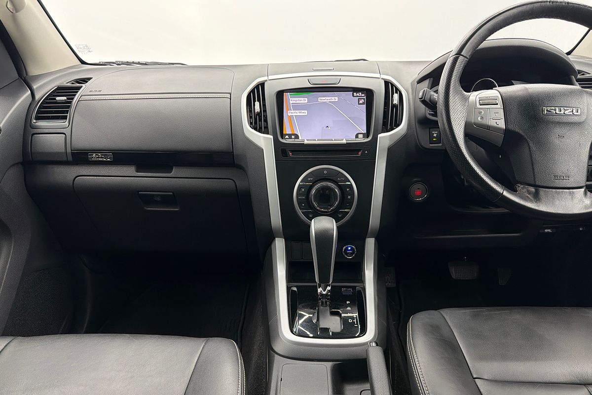 2017 Isuzu MU-X LS-T