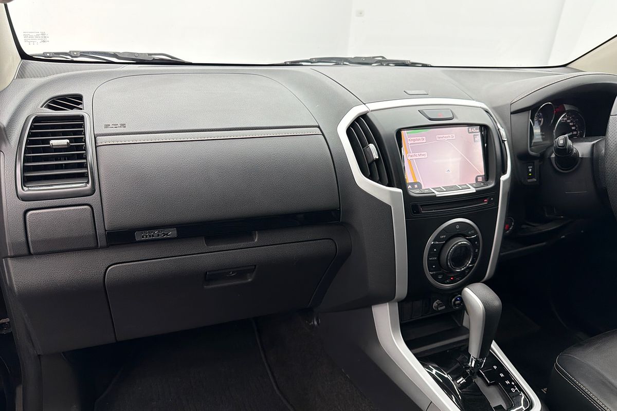 2017 Isuzu MU-X LS-T