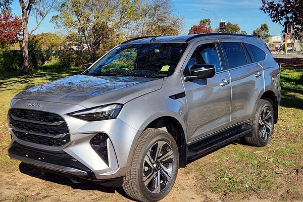 2026 Isuzu MU-X LS-T