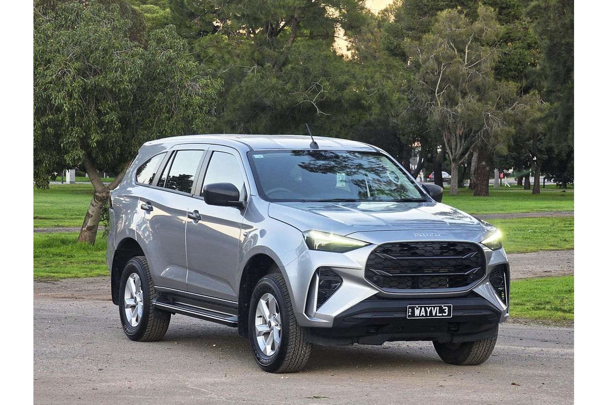 2025 Isuzu MU-X LS-M