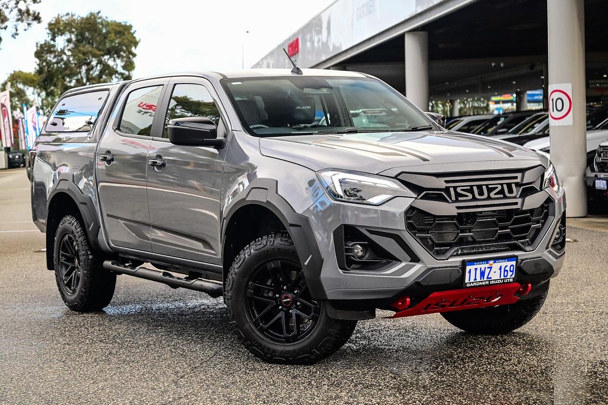 2025 Isuzu D-MAX BLADE 4X4