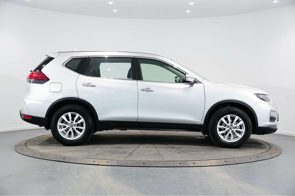 2022 Nissan X-TRAIL ST T32