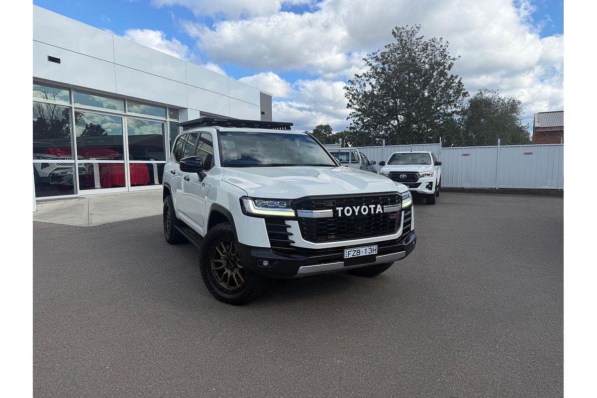 2022 Toyota Landcruiser GR Sport FJA300R