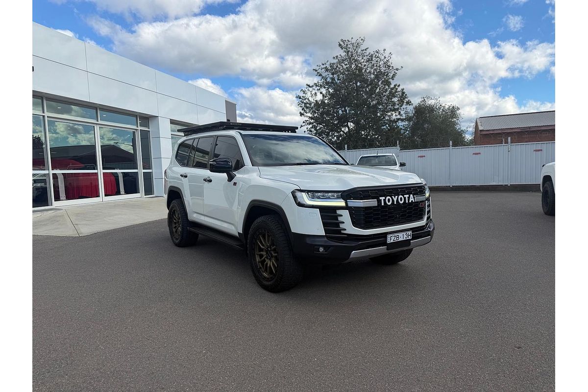 2022 Toyota Landcruiser GR Sport FJA300R