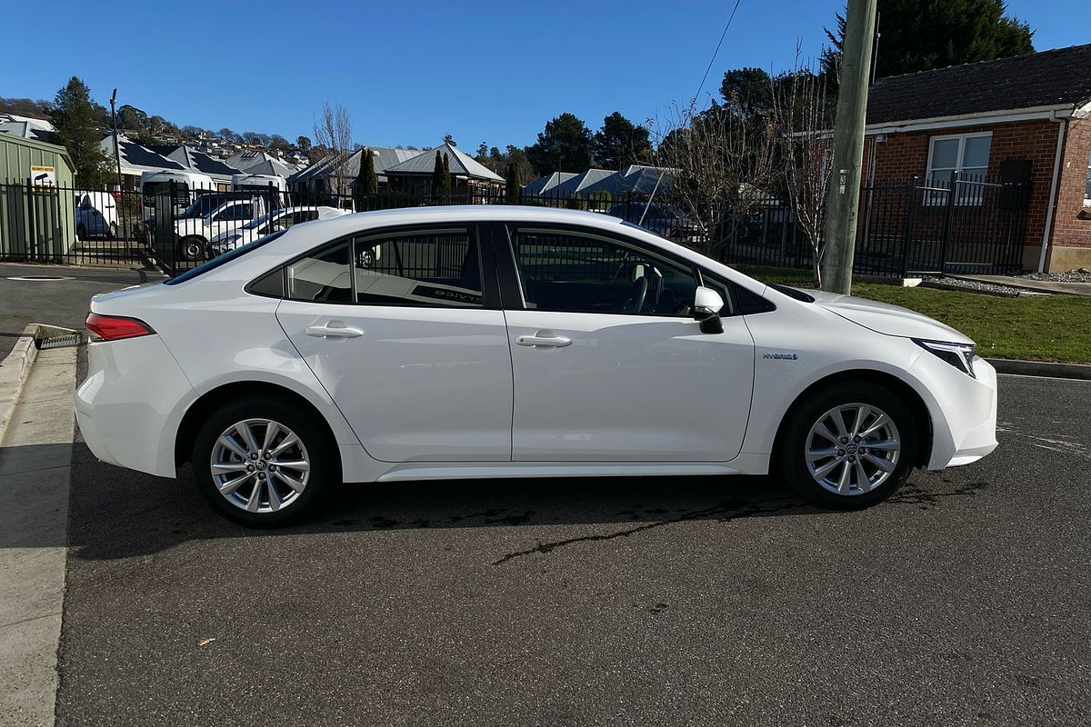 2024 Toyota Corolla Ascent Sport Hybrid ZWE219R