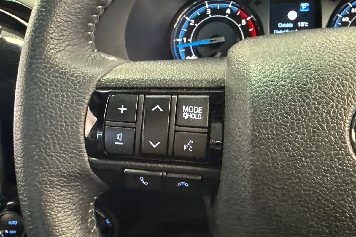 2025 Toyota Hilux Rogue 48V GUN126R 4X4
