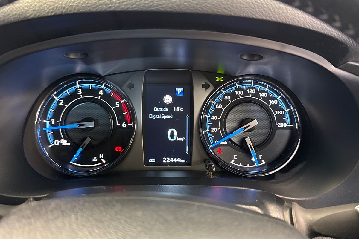 2025 Toyota Hilux Rogue 48V GUN126R 4X4