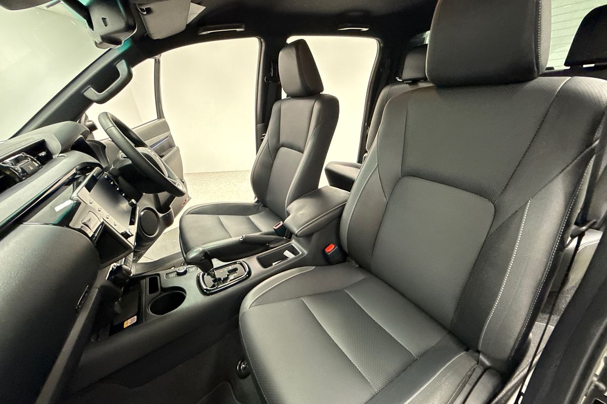 2025 Toyota Hilux Rogue 48V GUN126R 4X4