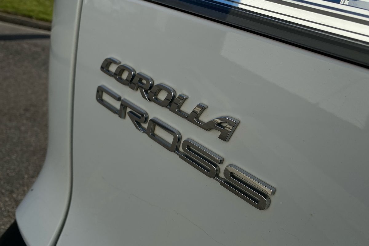 2024 Toyota Corolla Cross GX MXGH10R