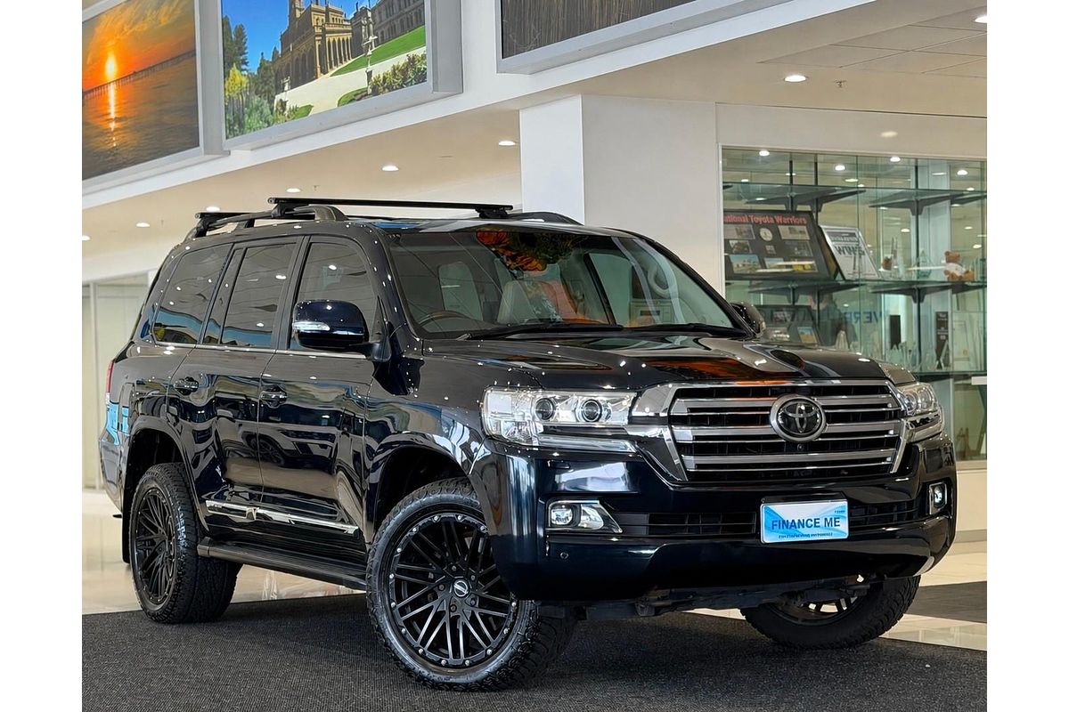 2018 Toyota Landcruiser Sahara VDJ200R