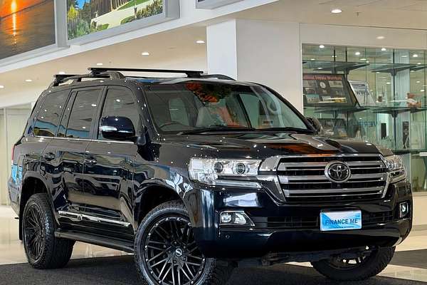 2018 Toyota Landcruiser Sahara VDJ200R