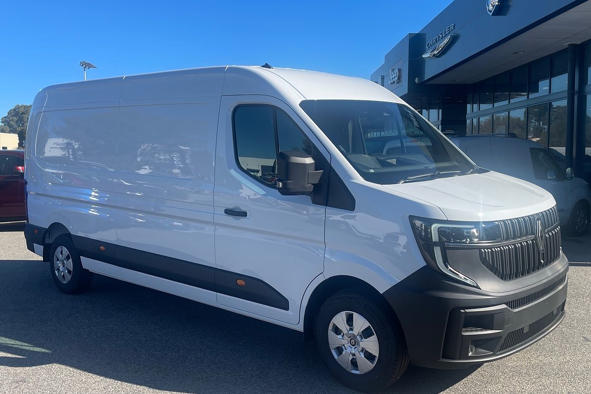 2026 Renault Master XDD LWB Mid Roof