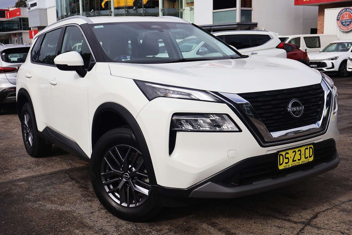 2024 Nissan X-TRAIL ST T33