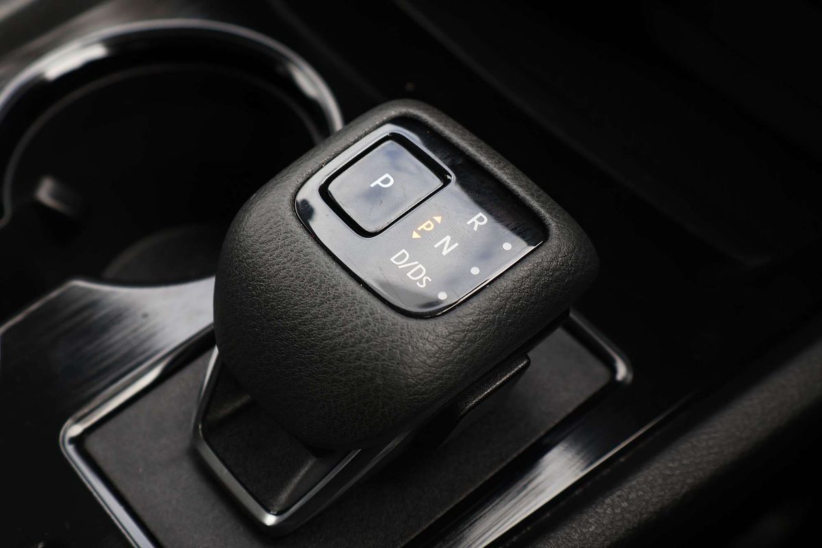 2024 Nissan X-TRAIL ST T33