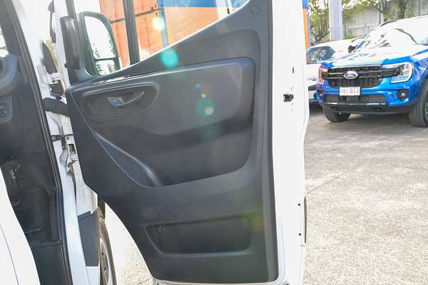 2023 Mercedes-Benz Sprinter 311CDI VS30 MWB Low Roof thumb-14