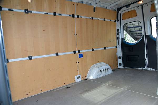 2023 Mercedes-Benz Sprinter 311CDI VS30 MWB Low Roof thumb-15