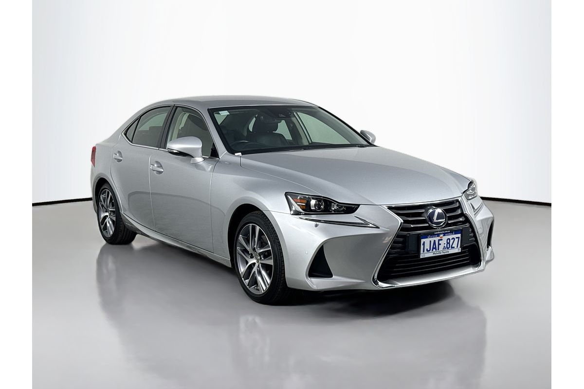 2016 Lexus IS IS300h Luxury AVE30R