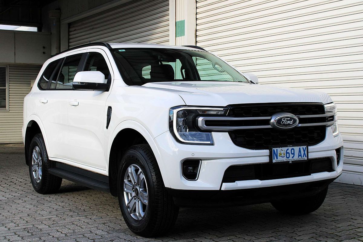 2025 Ford Everest Ambiente 2.0L