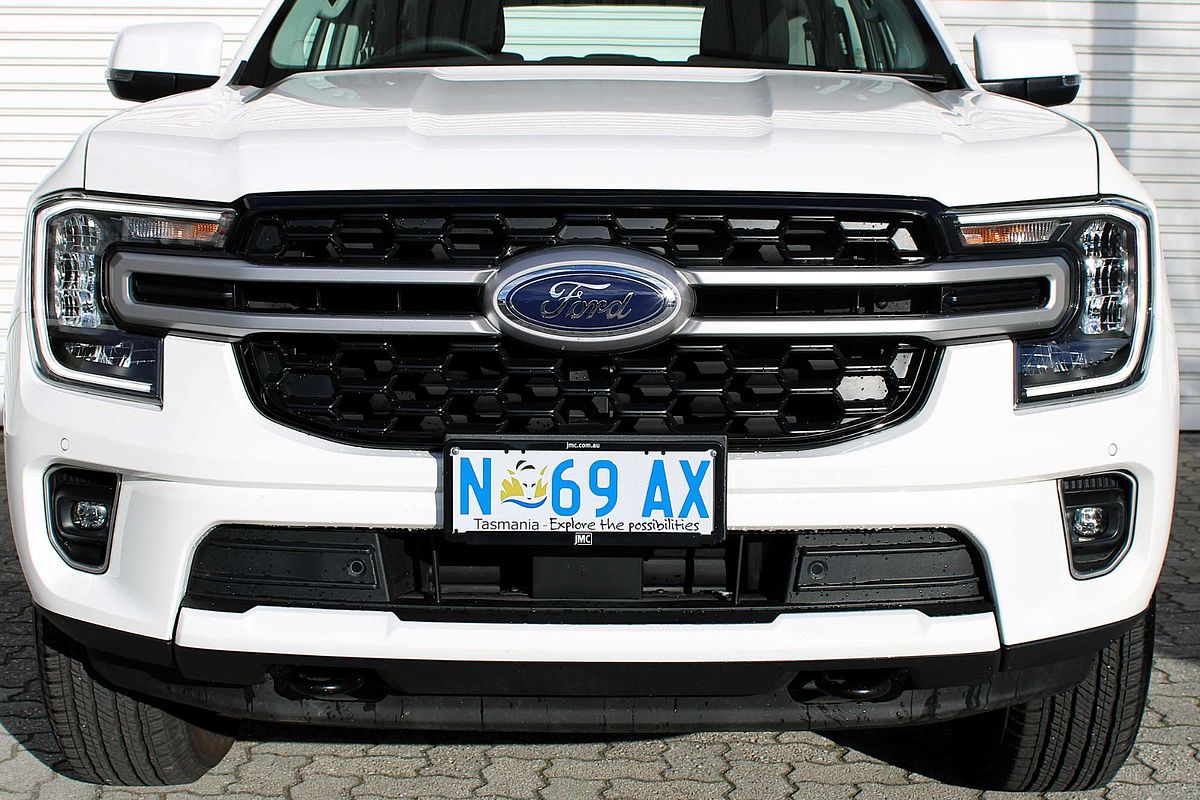 2025 Ford Everest Ambiente 2.0L