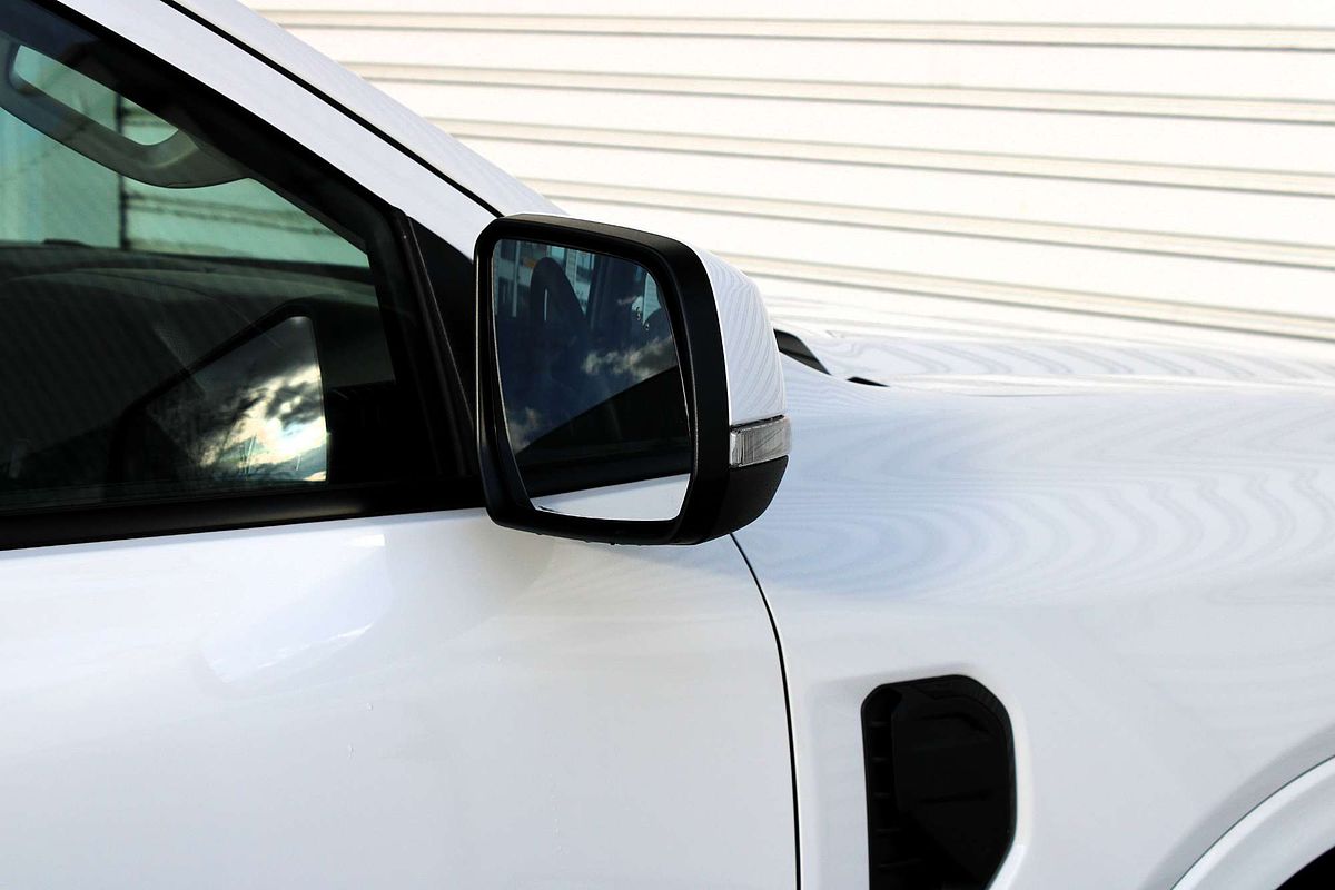 2025 Ford Everest Ambiente 2.0L
