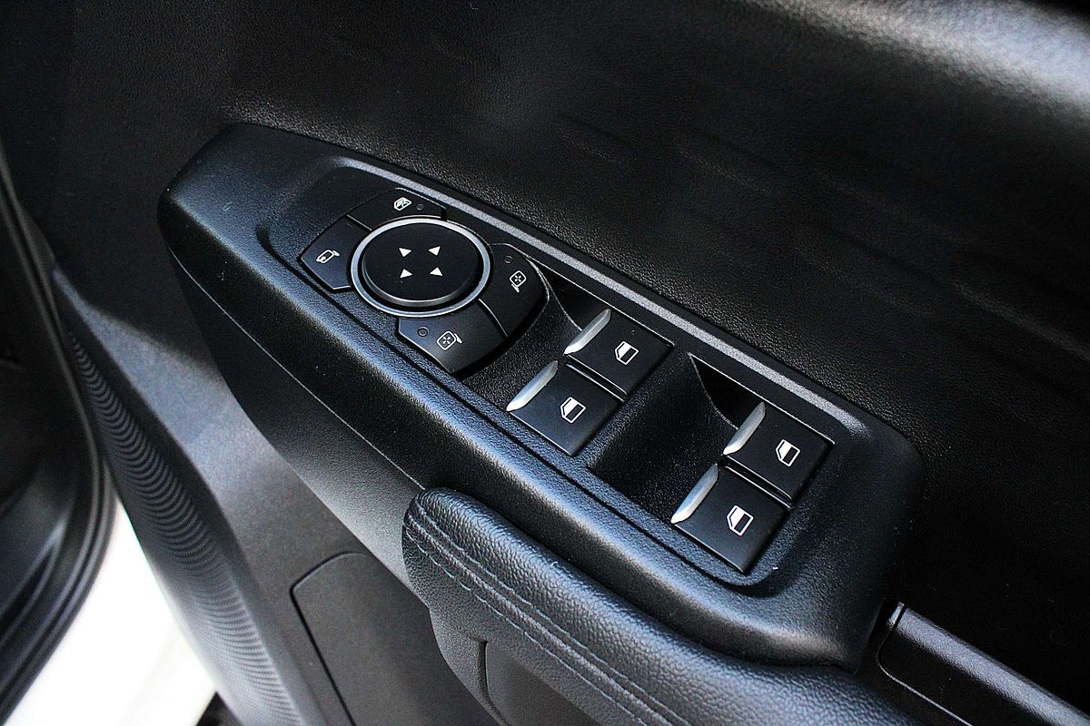 2025 Ford Everest Ambiente 2.0L