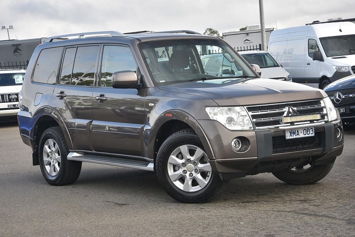 2009 Mitsubishi Pajero GLS NT